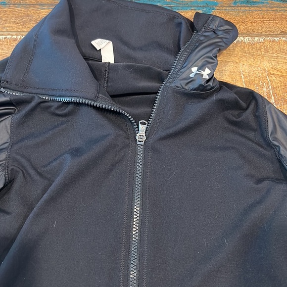 Under armour jacket - Picture 2 of 3